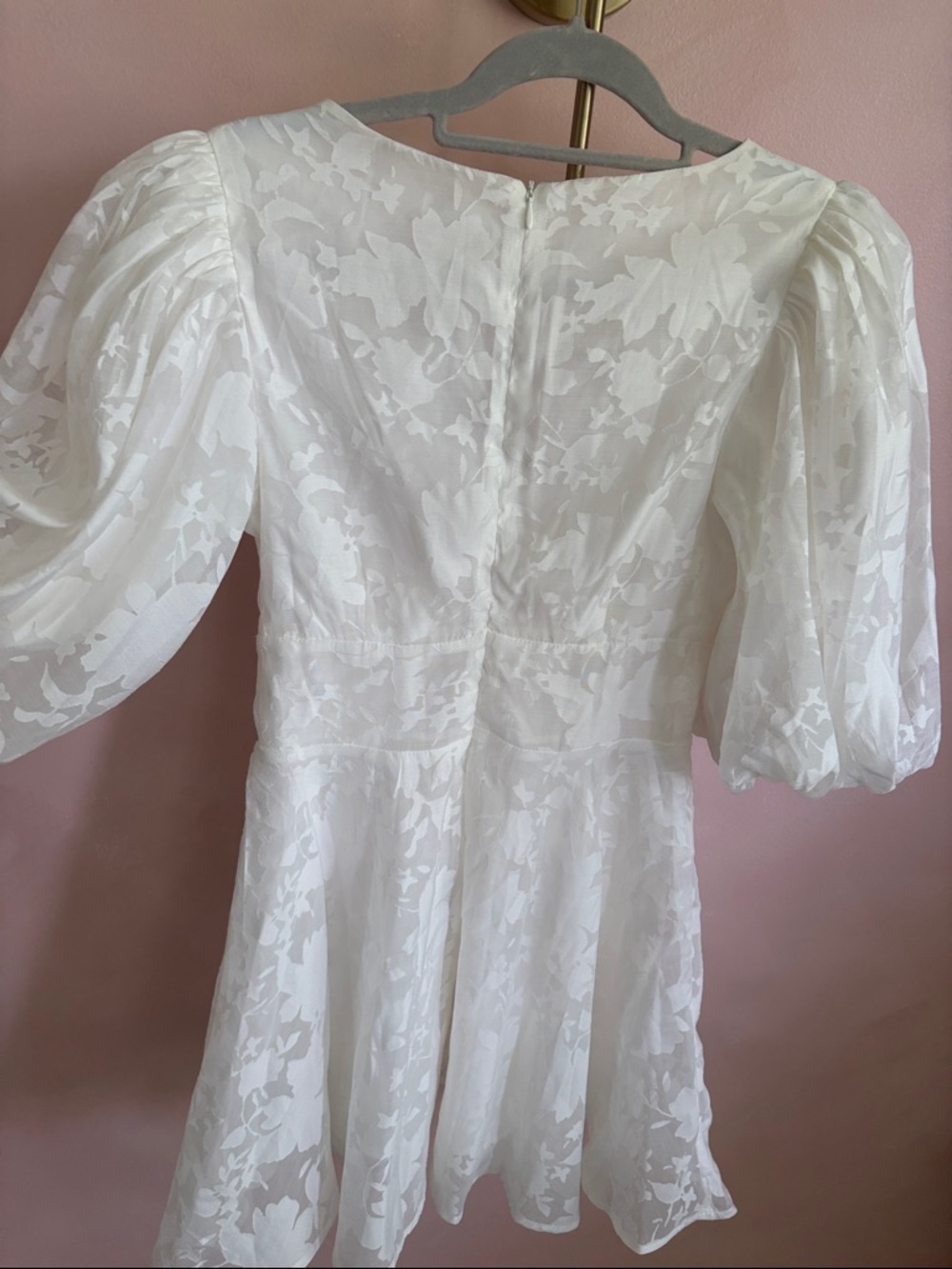 NWT Showpo Puff Sleeve Mini Dress - White - Picture 7 of 7